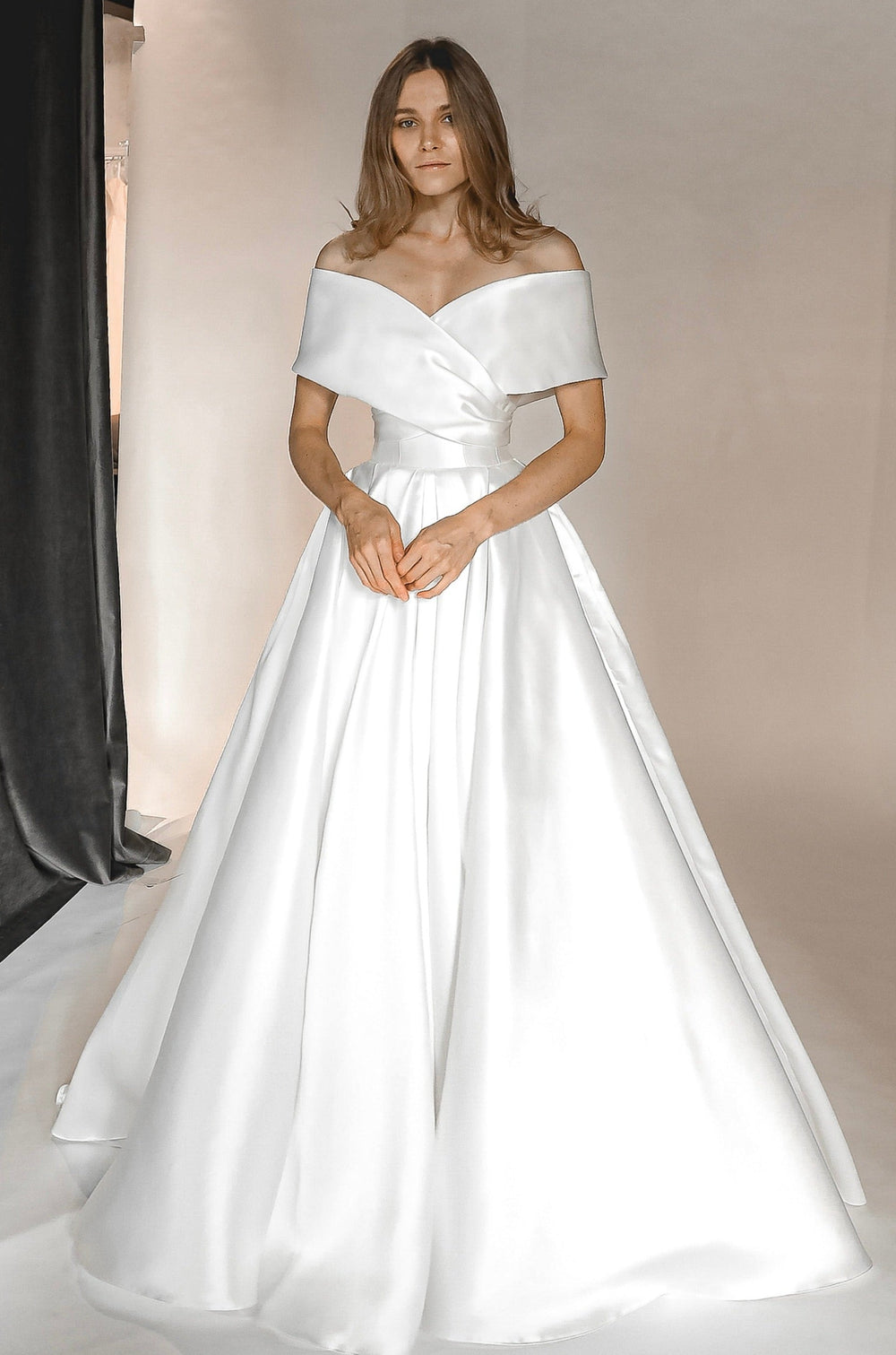 Satin Wedding Dress Cameron - VOLAKK