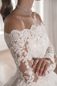 Off-the-Shoulder Lace Ball Gown Nuria view 4