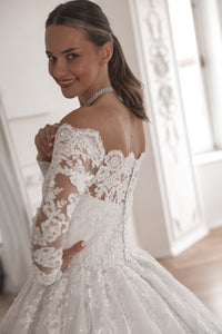 Off-the-Shoulder Lace Ball Gown Nuria view 7