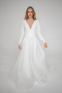 Minimalist Organza Wedding Dress Tayra view 4