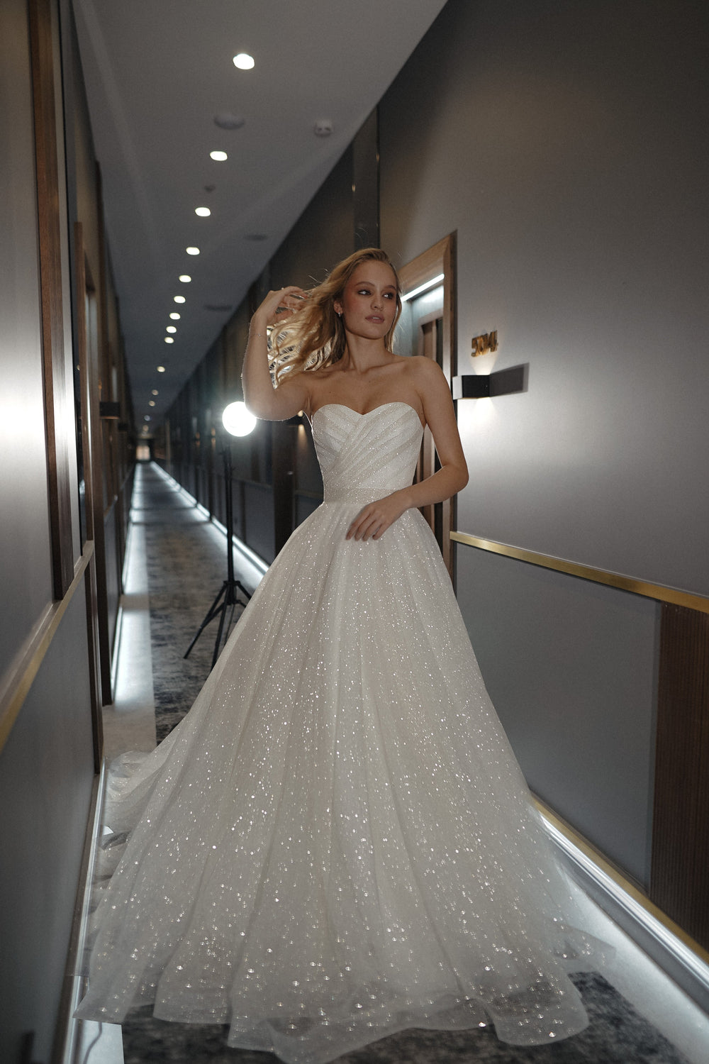 Exquisite Sparkle Sleeveless Wedding Dress Kerstin detail view - VOLAKK