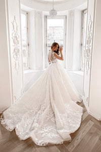 2 in 1 Lace Wedding Dress Airis with Detachable Skirt view 2