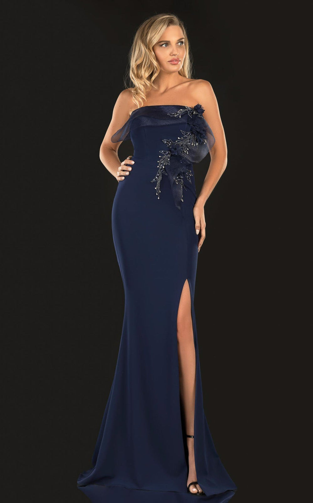 Exquisite Terani 2021E2818 Dress detail view - VOLAKK