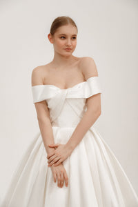 Light ivory Mikado Long Train Wedding Gown Seiliny view 4