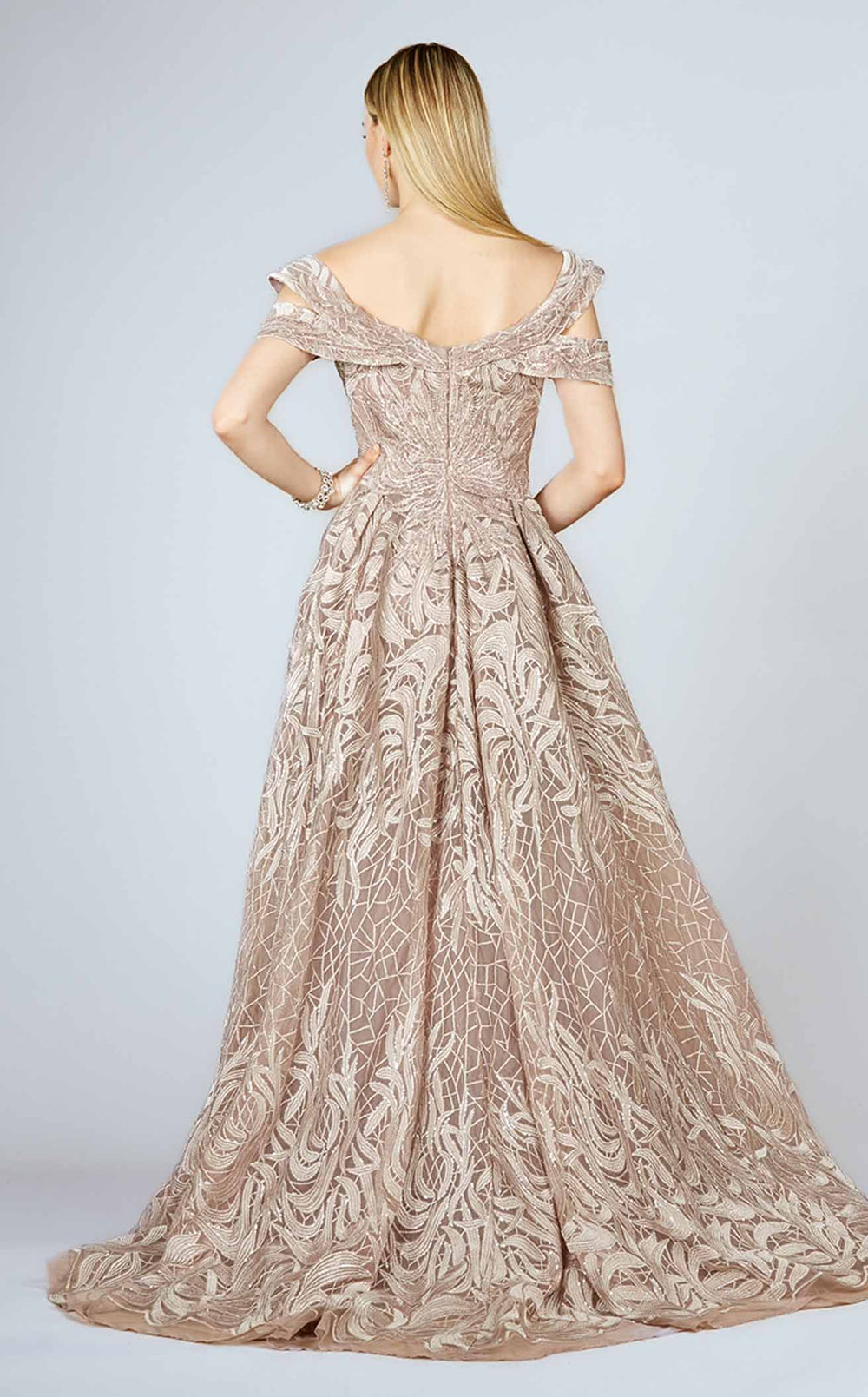 Lara 29234 Dress details - VOLAKK