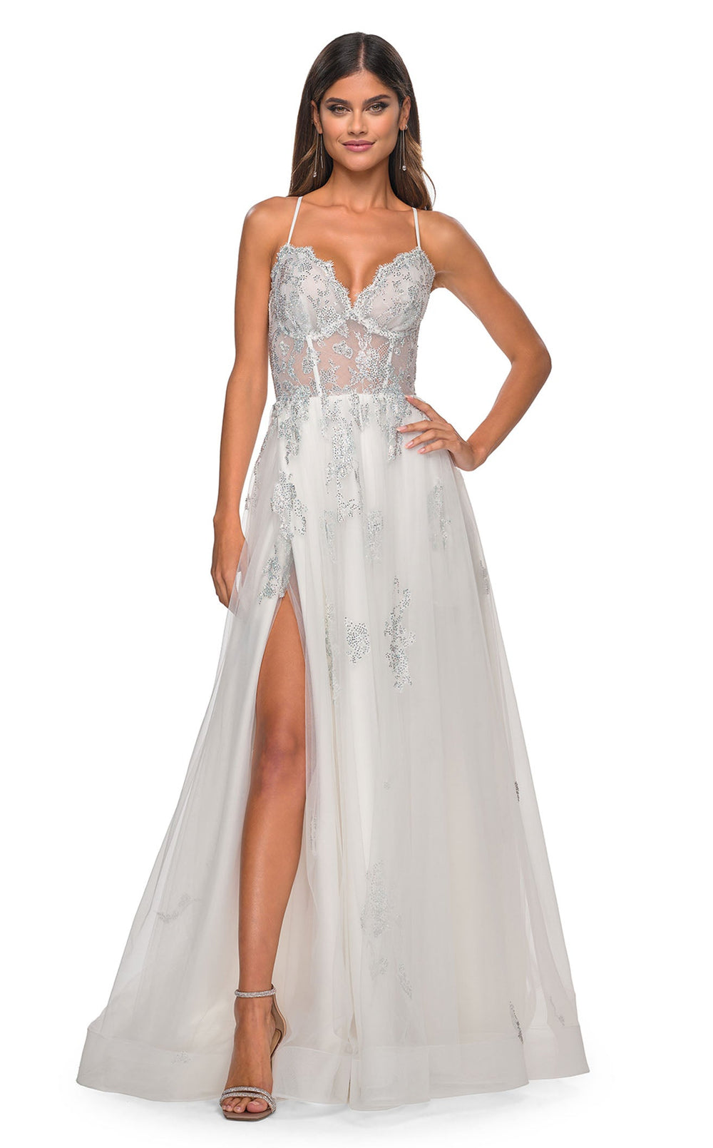 Exquisite La Femme 32028 Dress detail view - VOLAKK