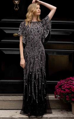 Exquisite Primavera Couture 3681 Dress detail view - VOLAKK