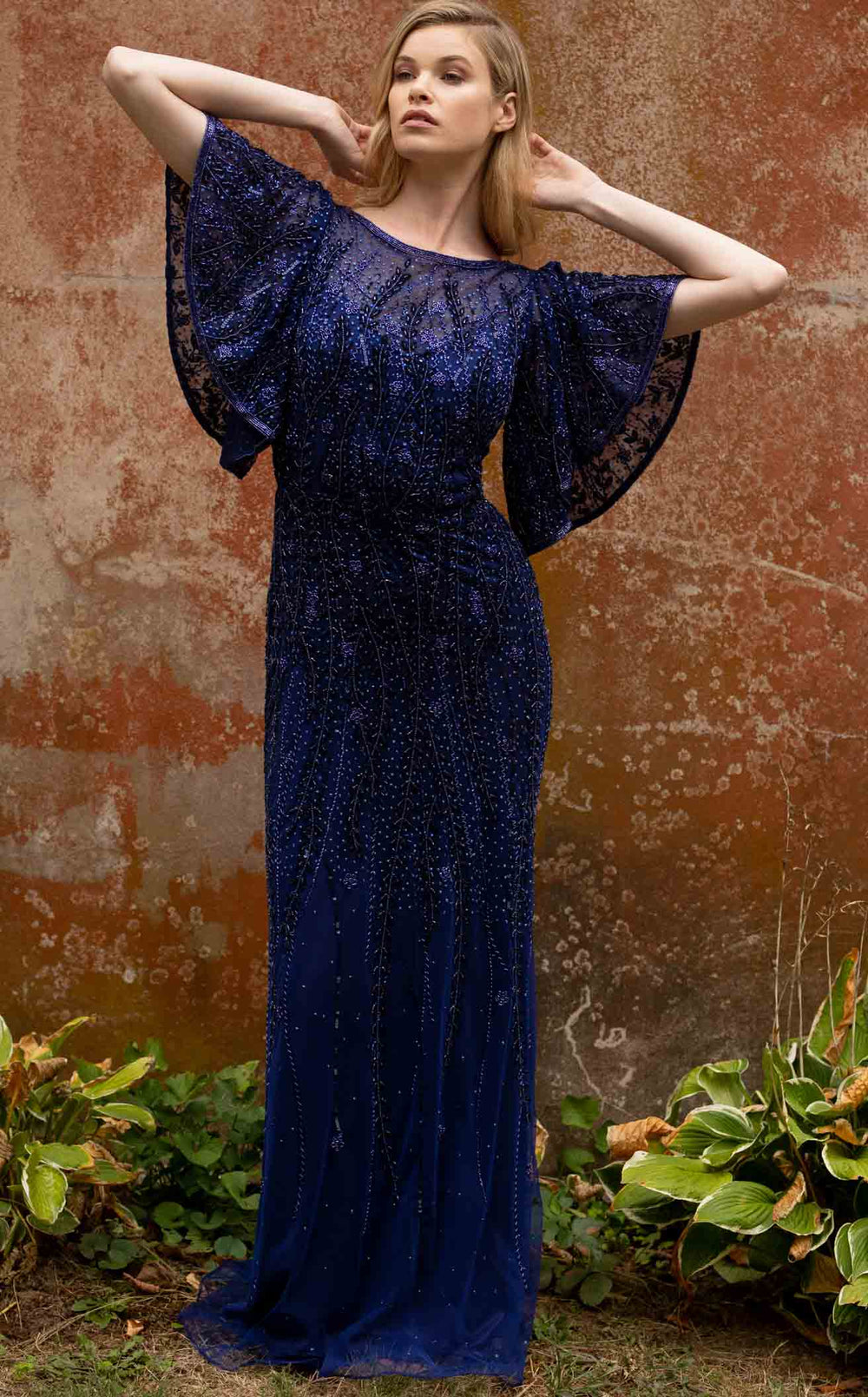 Primavera Couture 3681 Dress details - VOLAKK