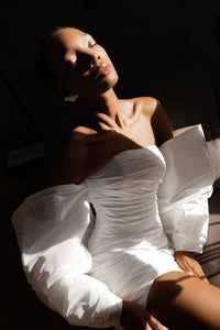 Short Taffeta Wedding Dress Anneli with Detachable Sleeves-Bow view 3
