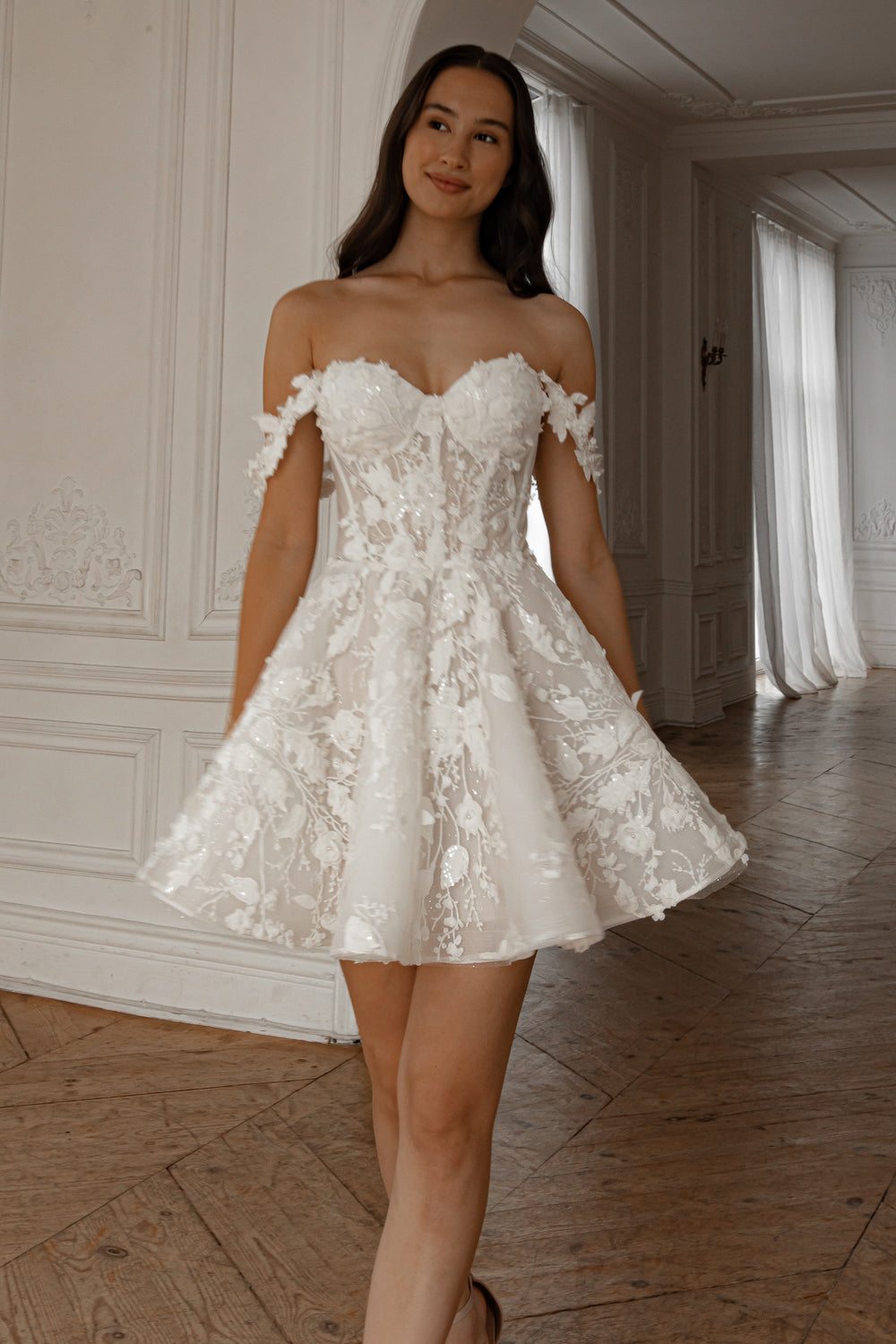 2 in 1 Wedding Dress Selkie with Detachable Skirt Sophia details - VOLAKK