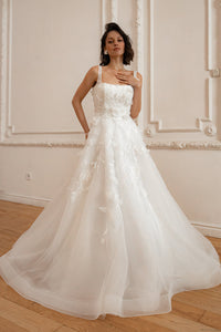 Floral Lace Wedding Dress Chyanne with Detachable Wings view 20