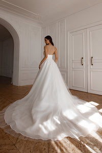 Wedding Dress Lillian with Detachable Train view 4