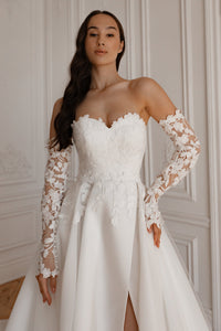 Wedding Dress Lillian with Detachable Train view 6