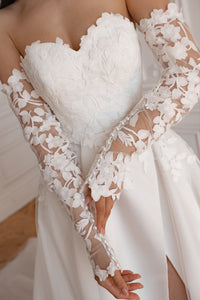 Wedding Dress Lillian with Detachable Train view 5