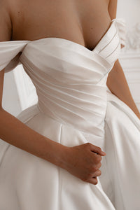 Basque Waist Wedding Gown Oceania view 22