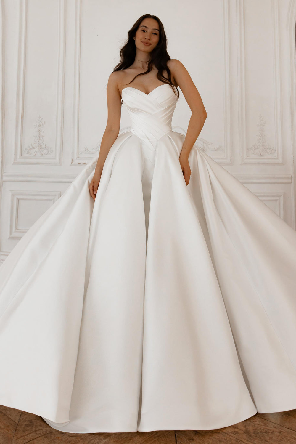 Basque Waist Wedding Gown Oceania - VOLAKK