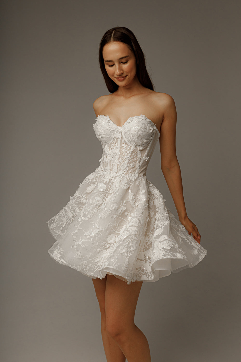 Exquisite Short Floral Lace Wedding Dress Selkie detail view - VOLAKK