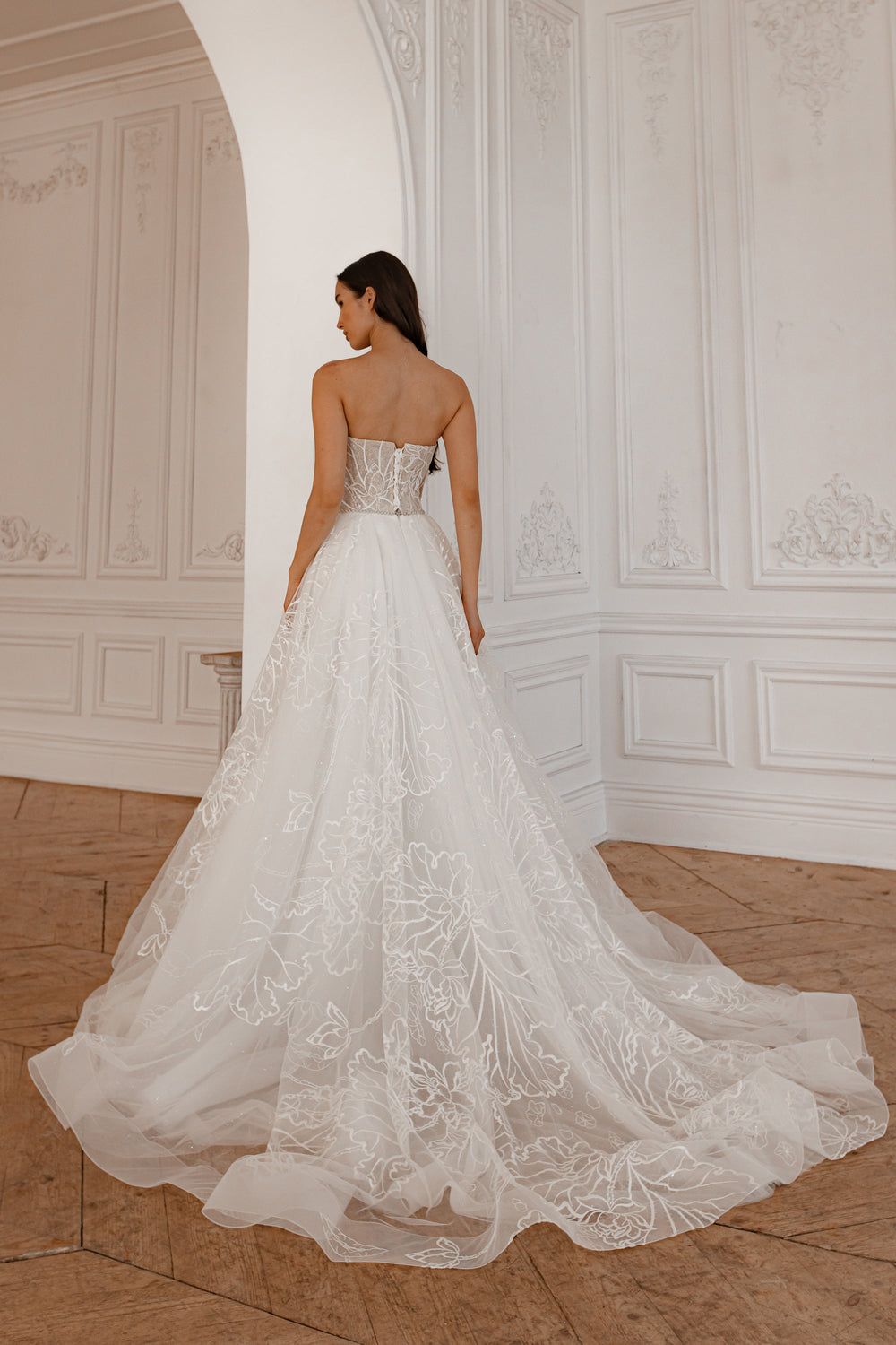 Exquisite Light Ivory Floral Lace Wedding Dress Blum detail view - VOLAKK