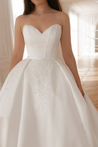 2 in 1  Wedding Dress Steltella with The Detachable Skirt view 3