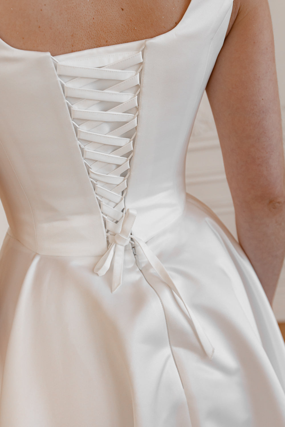 Exquisite Square Neckline Corset Olla detail view - VOLAKK