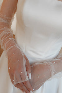 Bridal Gloves With Pearls view 4