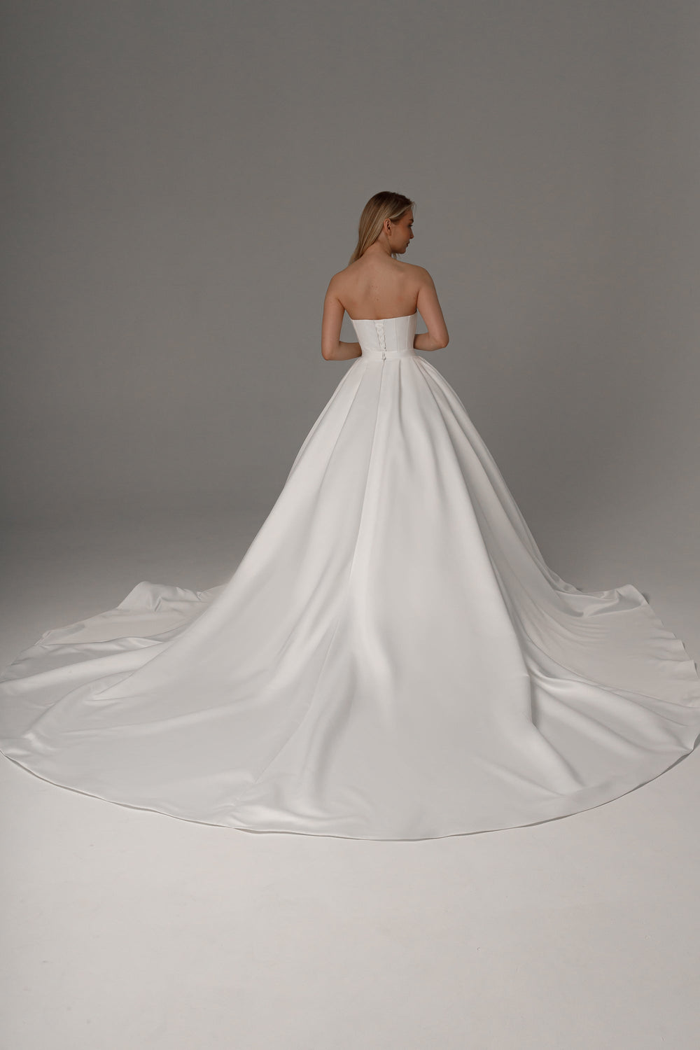 Exquisite 2 in 1 Wedding Dress With Detachable Skirt Protea detail view - VOLAKK