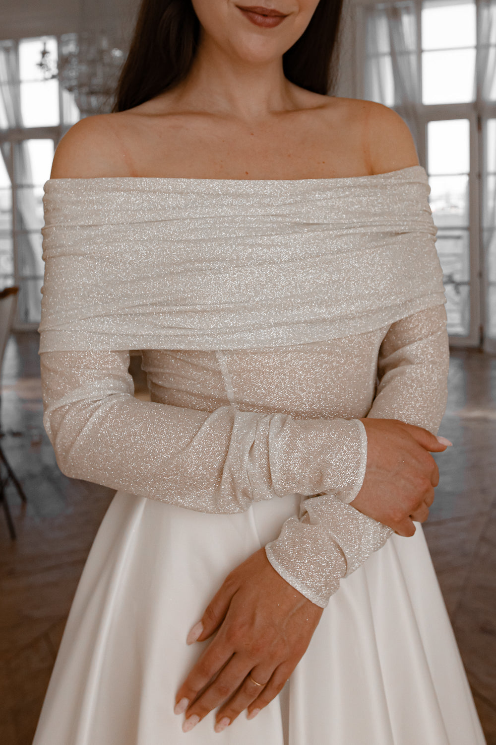 Platinum Glitter Bolero Grace with Long Sleeves - VOLAKK