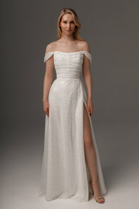 2 in 1 Wedding Dress Elu With Detachable Protea Skirt view 2