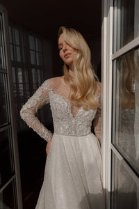 2 in 1 Wedding Dress Sabrina With Detachable Skirt Meryem view 17