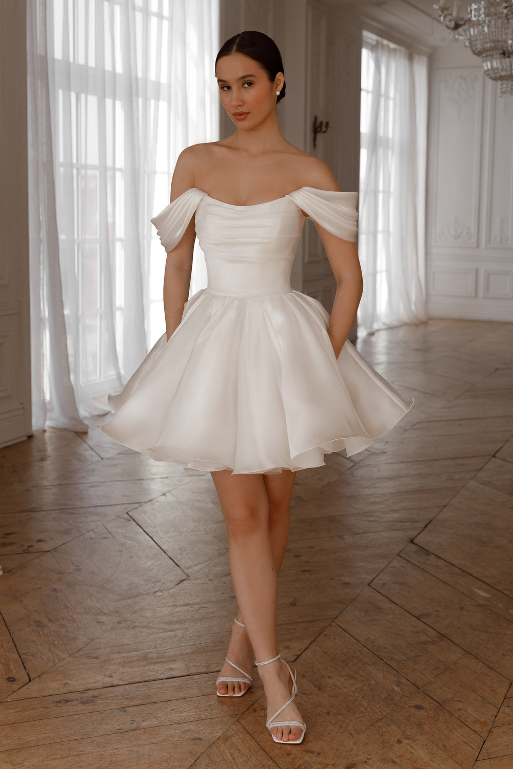 Exquisite Short Wedding Dress Fiorelia with Detachable Straps detail view - VOLAKK