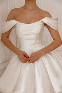 Short Wedding Dress Fiorelia with Detachable Straps view 10