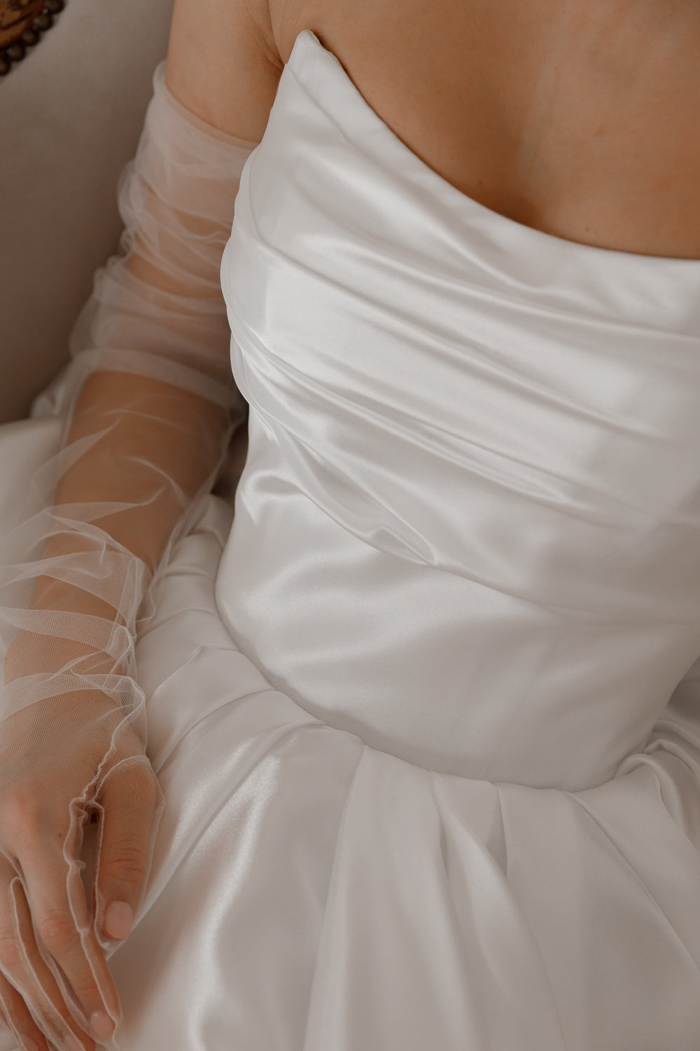 Short Wedding Dress Fiorelia with Detachable Straps details - VOLAKK