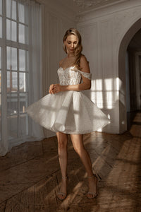 Short Wedding Dress Evelyn view 6