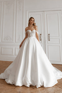 2 in 1 Short Wedding Dress Evelyn with Detachable Sophia Skirt view 2