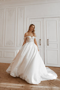 2 in 1 Short Wedding Dress Evelyn with Detachable Sophia Skirt view 12