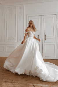 2 in 1 Short Wedding Dress Evelyn with Detachable Sophia Skirt view 14