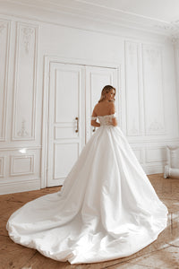 2 in 1 Short Wedding Dress Evelyn with Detachable Sophia Skirt view 5