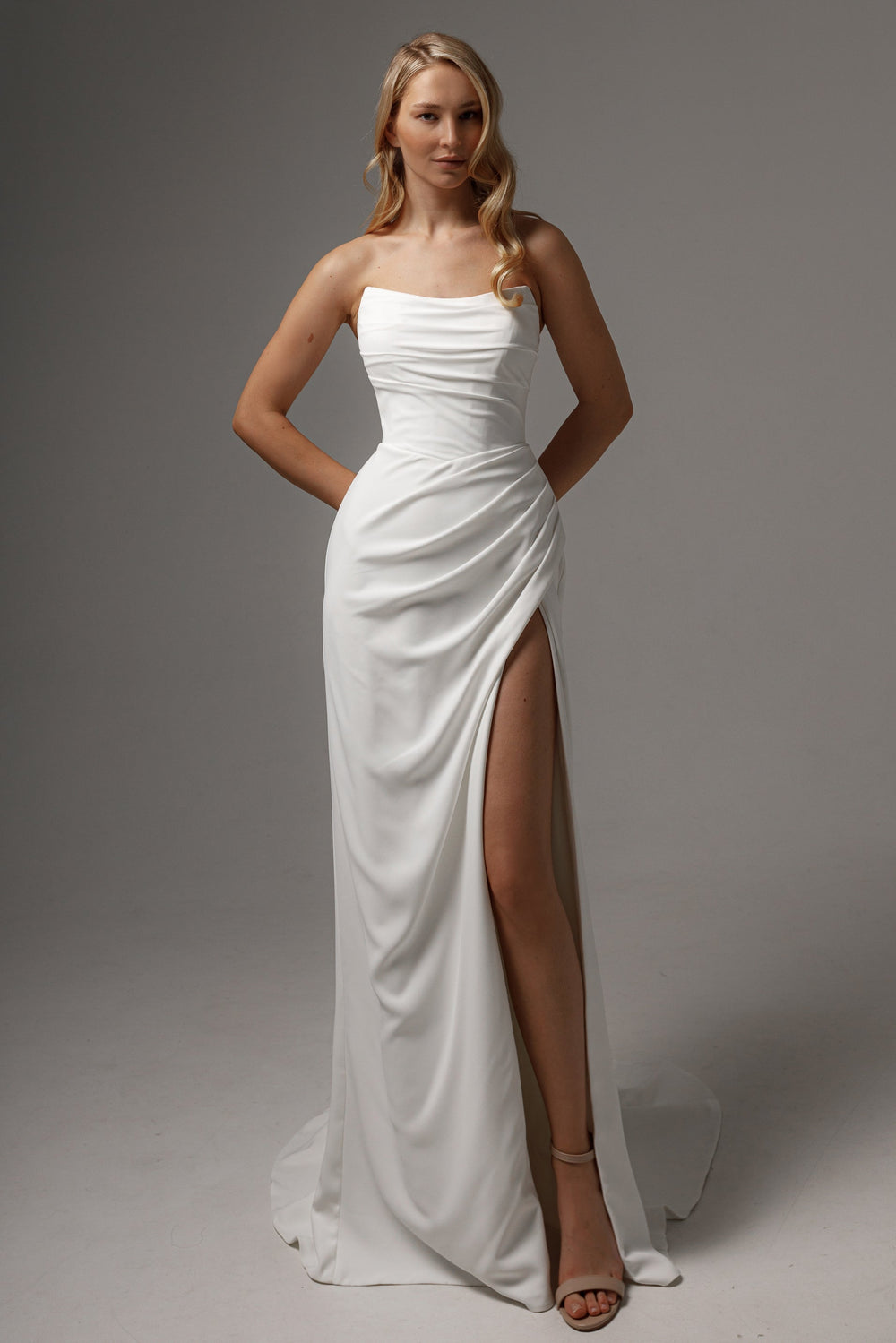 Sheath Wedding Dress Jelena with Leg Slit - VOLAKK