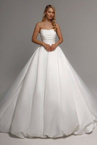 2 in 1 Sheath Wedding Dress Jelena with Detachable Sophia Skirt view 1