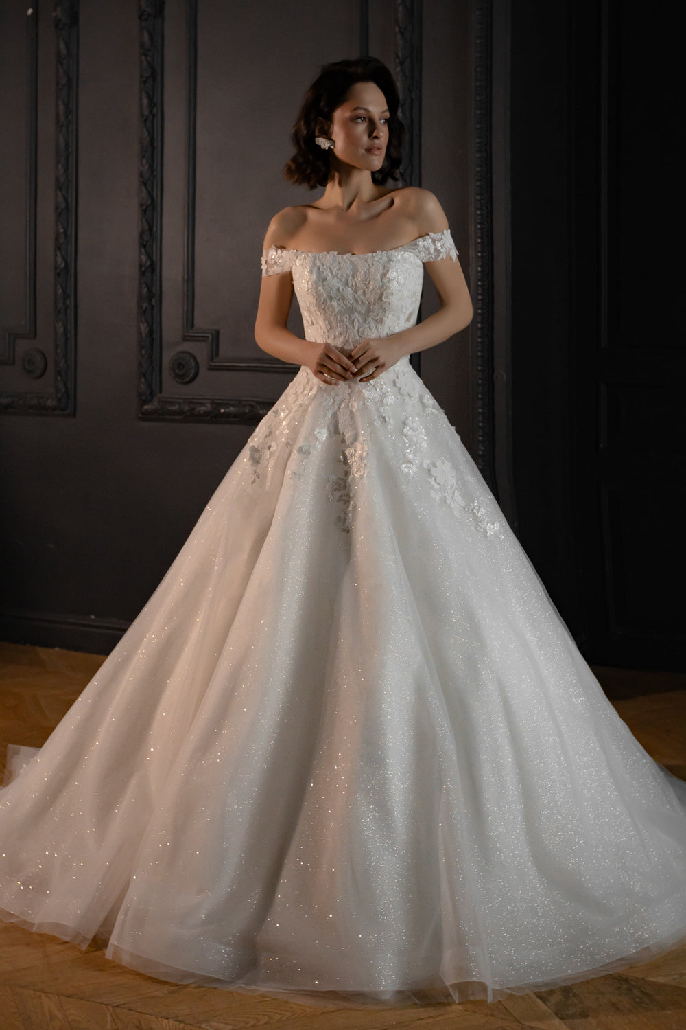 Floral Lace Tulle Wedding Dress Yoki with Detachable Straps - VOLAKK