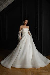 Floral Lace Wedding Dress Chyanne with Detachable Wings view 11