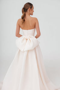 Organza Huge Bow With Train “Audrey” view 2