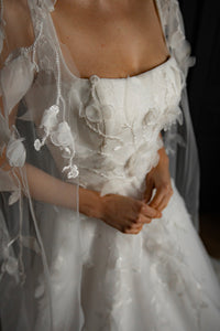 Floral Lace Wedding Dress Chyanne with Detachable Wings view 18