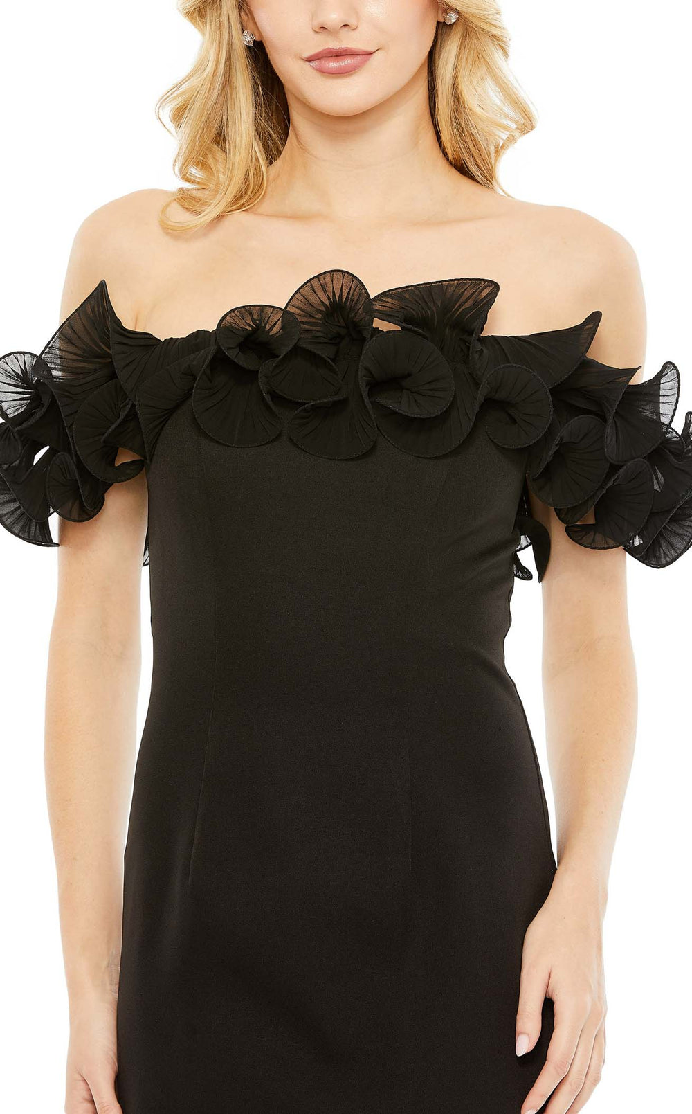 Exquisite Mac Duggal 49643 Dress detail view - VOLAKK