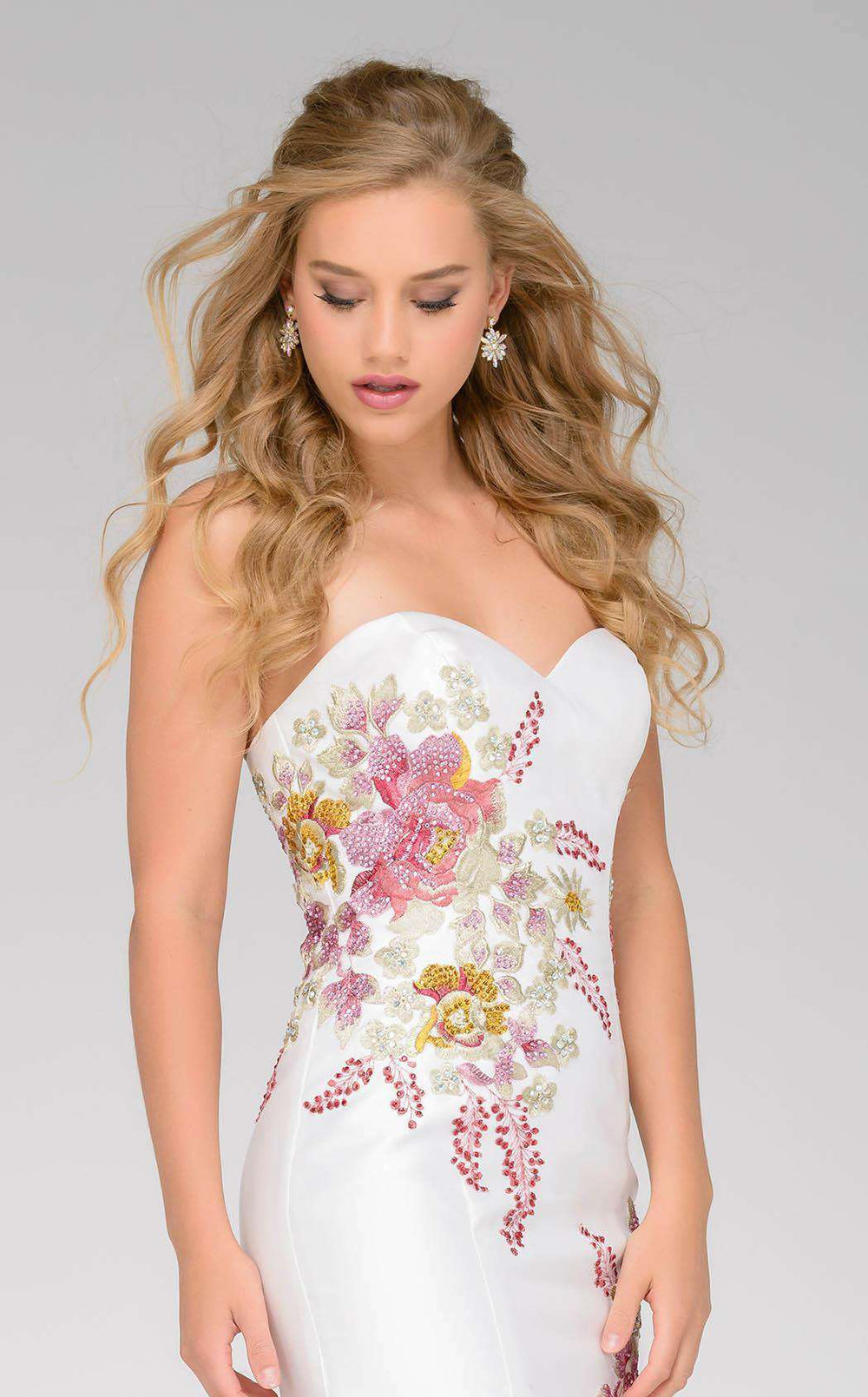 Exquisite Jovani 33689BG Dress detail view - VOLAKK