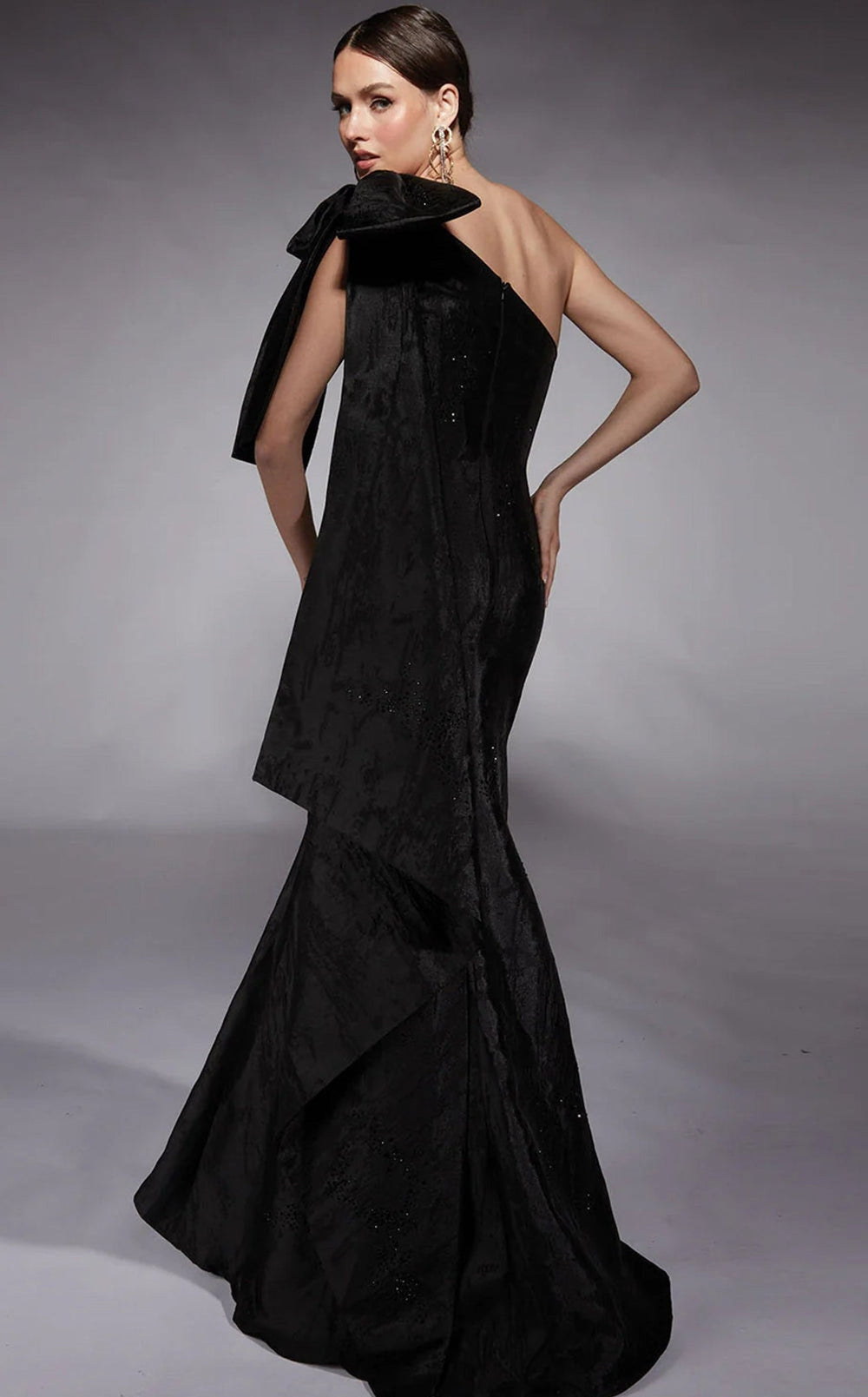 Exquisite Alyce 27731 Dress detail view - VOLAKK