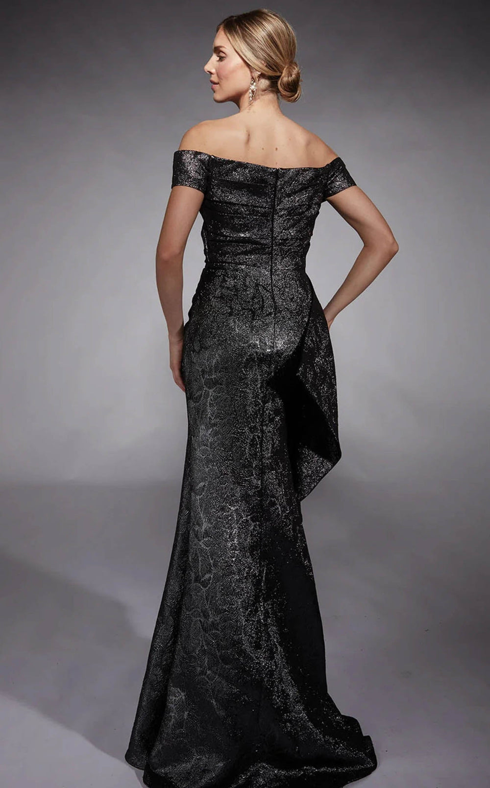 Exquisite Alyce 27735 Dress detail view - VOLAKK
