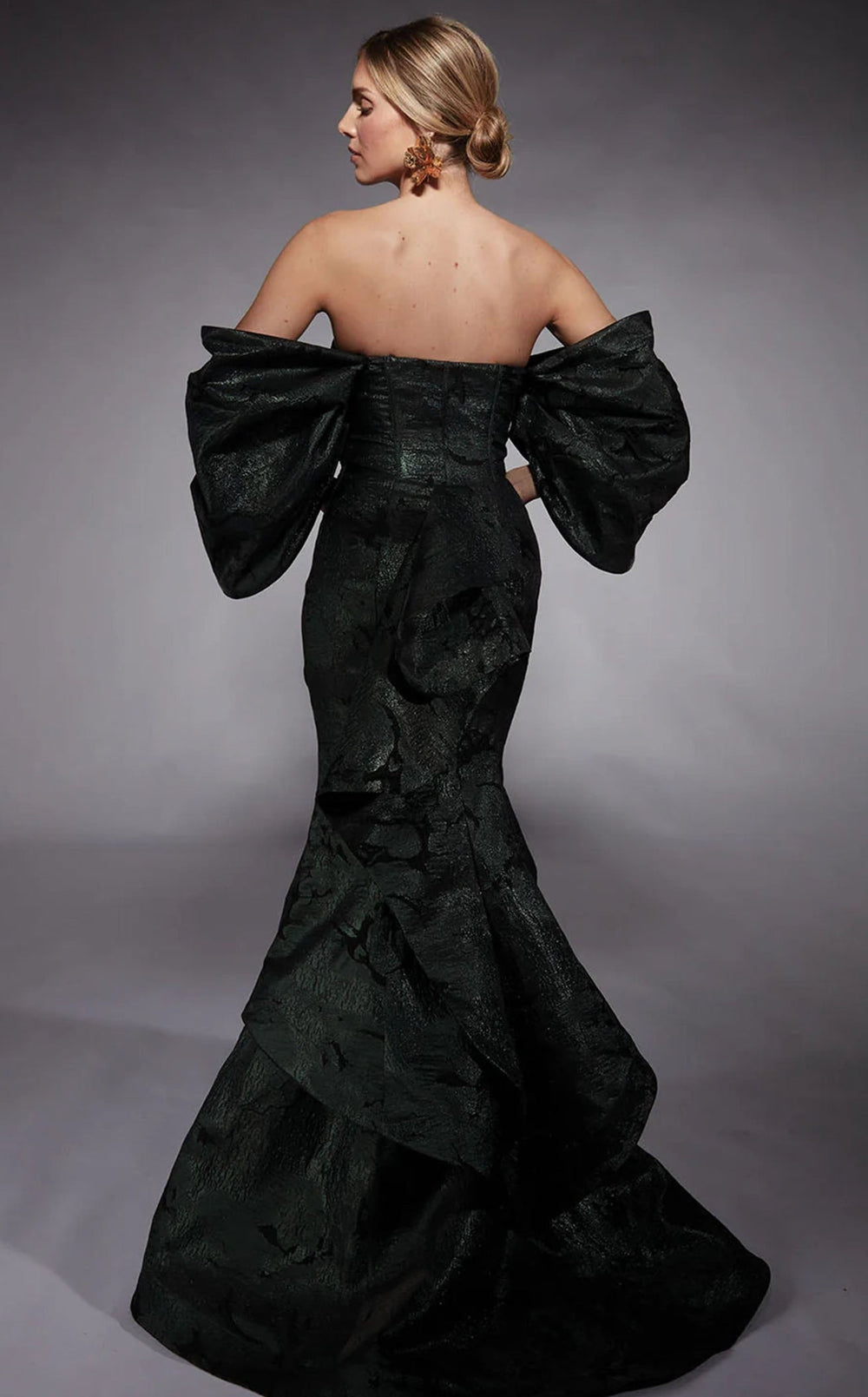 Exquisite Alyce 27747 Dress detail view - VOLAKK