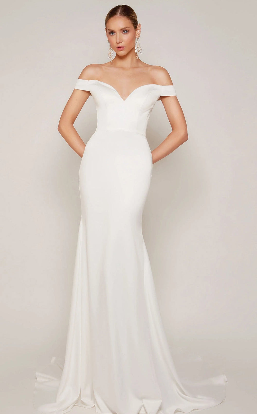 Exquisite Alyce 7098 Dress detail view - VOLAKK