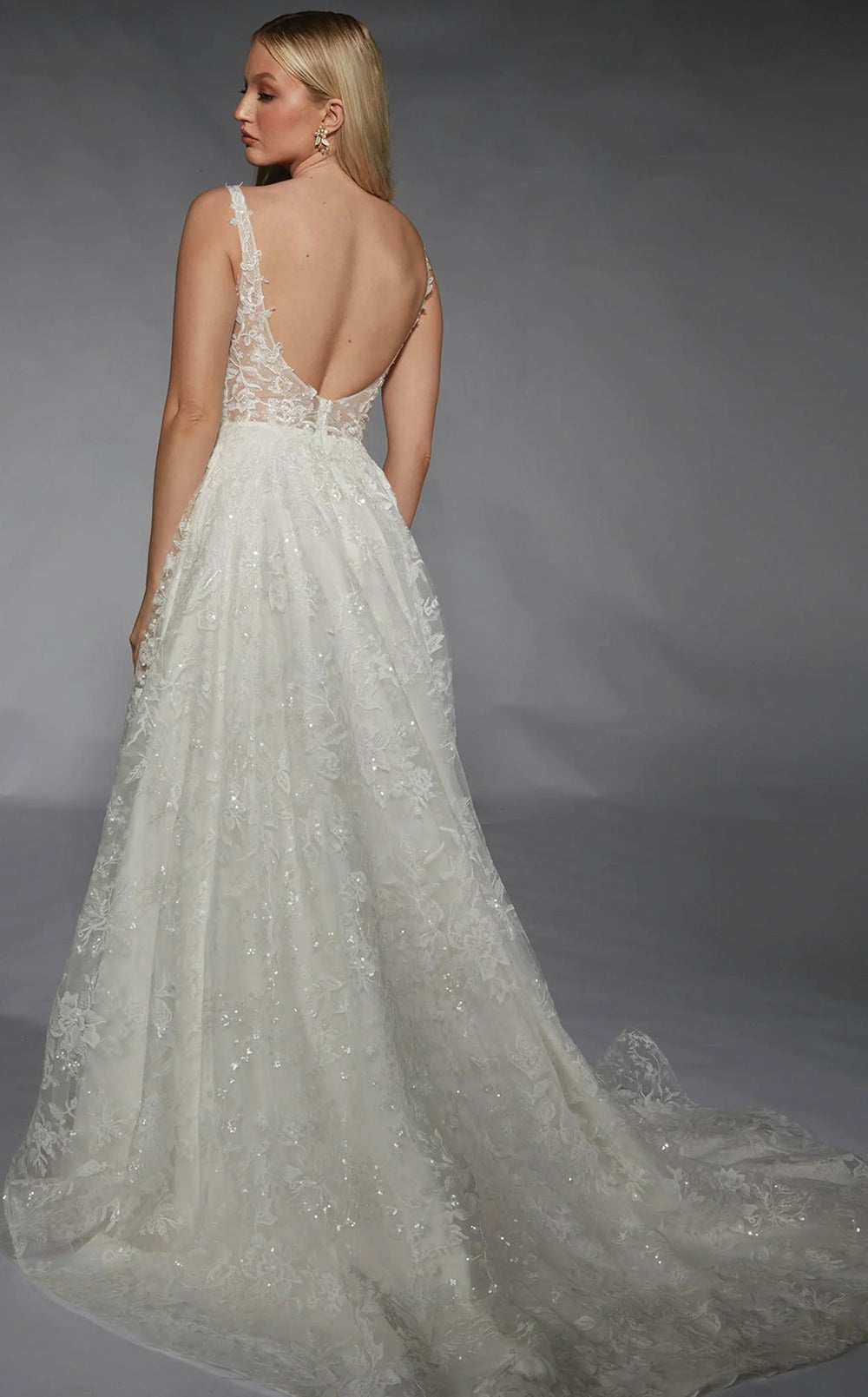 Exquisite Alyce 7123 Dress detail view - VOLAKK